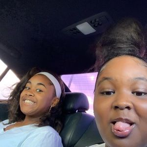 Meet your Posher, Sade